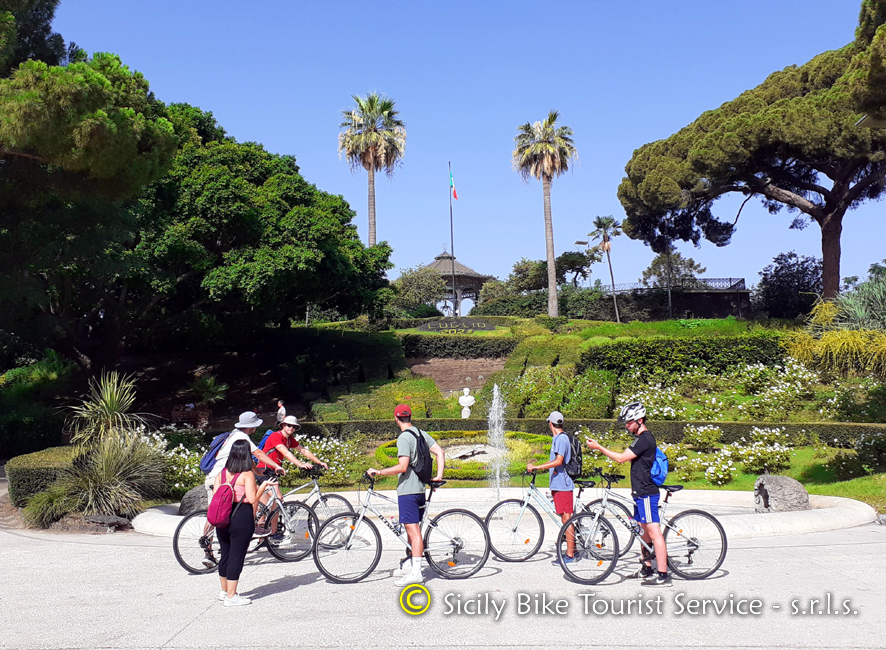 Bike-Tour-Catania-06-©-Sicily-Bike-Tourist-Service